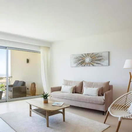 Snazzy Varandas Do Castelo One Bedroom With Sea View Sleeps 2 Αλμπουφέιρα