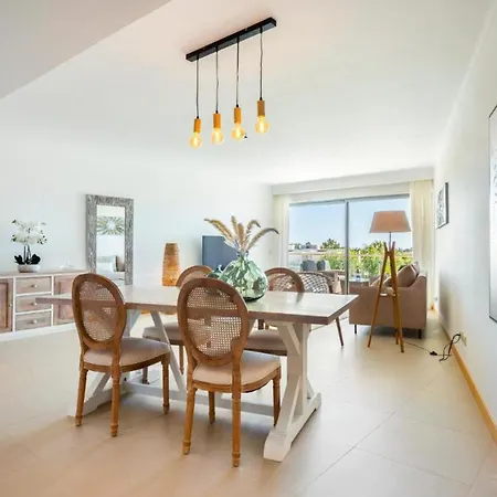 Snazzy Varandas Do Castelo One Bedroom With Sea View Sleeps 2 Αλμπουφέιρα