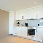 Lägenhet Snazzy Varandas Do Castelo One Bedroom With Sea View Sleeps 2