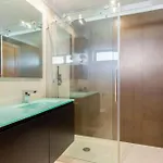 Snazzy Varandas Do Castelo One Bedroom With Sea View Sleeps 2 Lägenhet