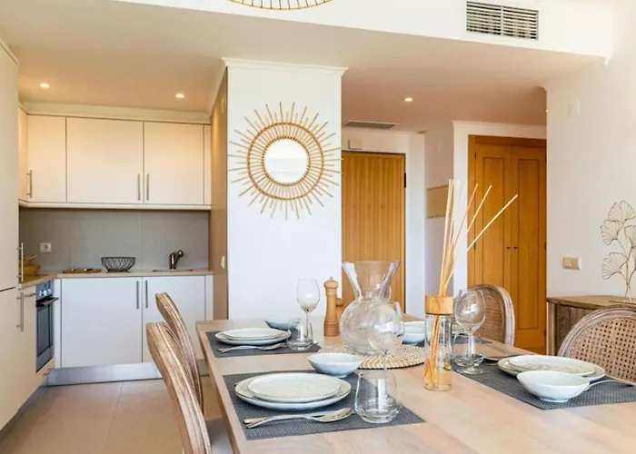 Snazzy Varandas Do Castelo One Bedroom With Sea View Sleeps 2 * Albufeira