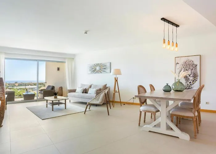 Snazzy Varandas Do Castelo One Bedroom With Sea View Sleeps 2 Albufeira